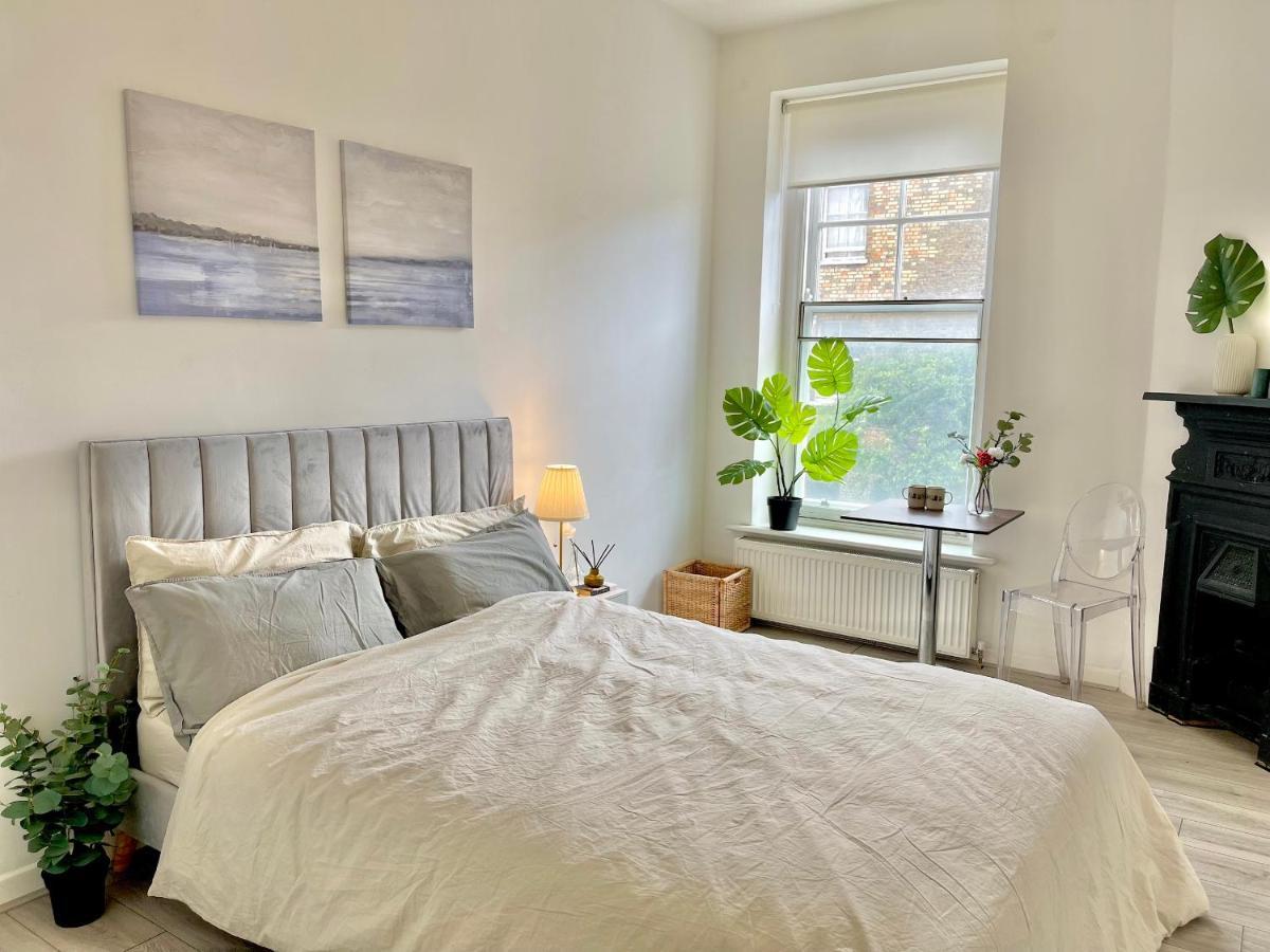 Archway Station Big Bedroom Flat 伦敦 外观 照片
